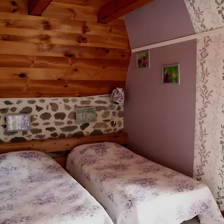 بيت للعطل De La Pouciniere Saint-Sauves- dʼAuvergne