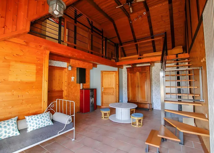 Holiday home De La Pouciniere *